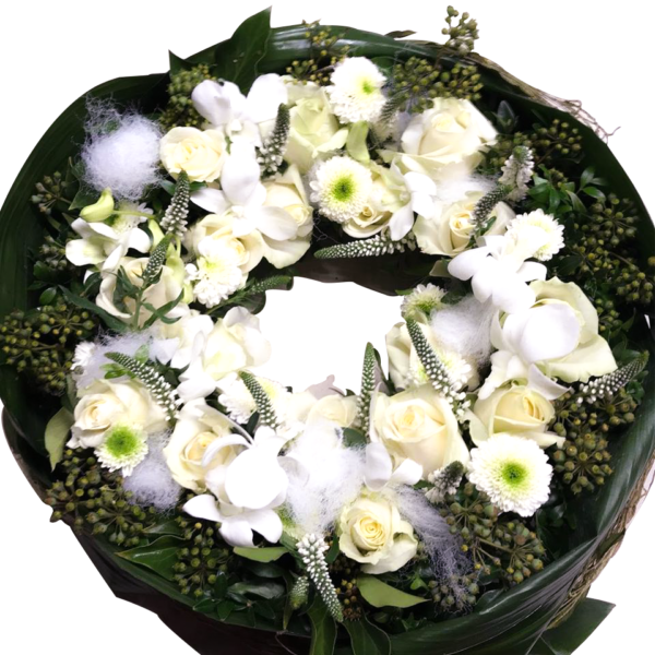 Classic Funeral Wreath by Ludo Annaert | Florale Vormgeving